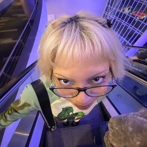 Meet your Posher, Wendy